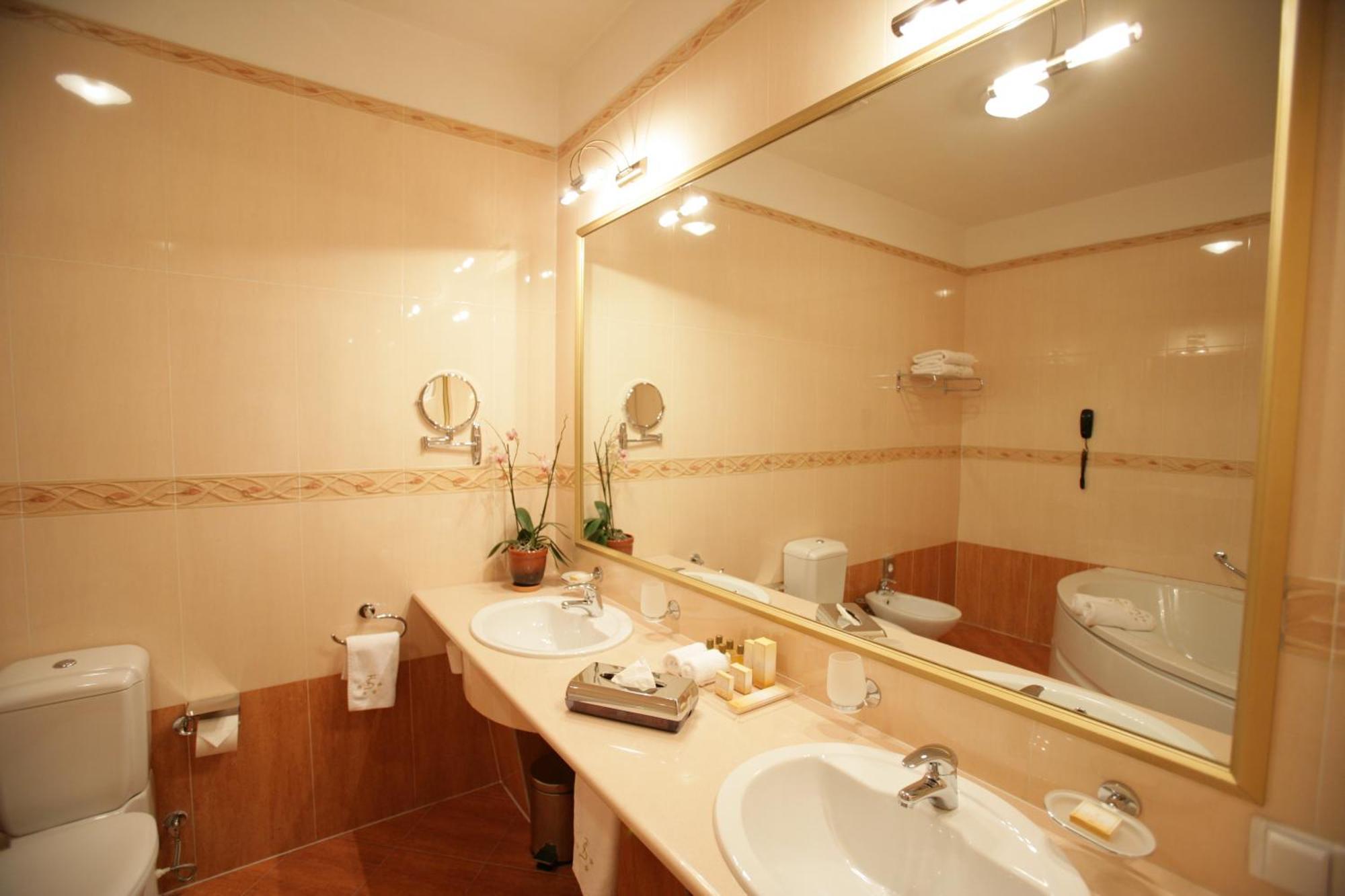 Grand Tien Shan Hotel Almatý Habitación foto