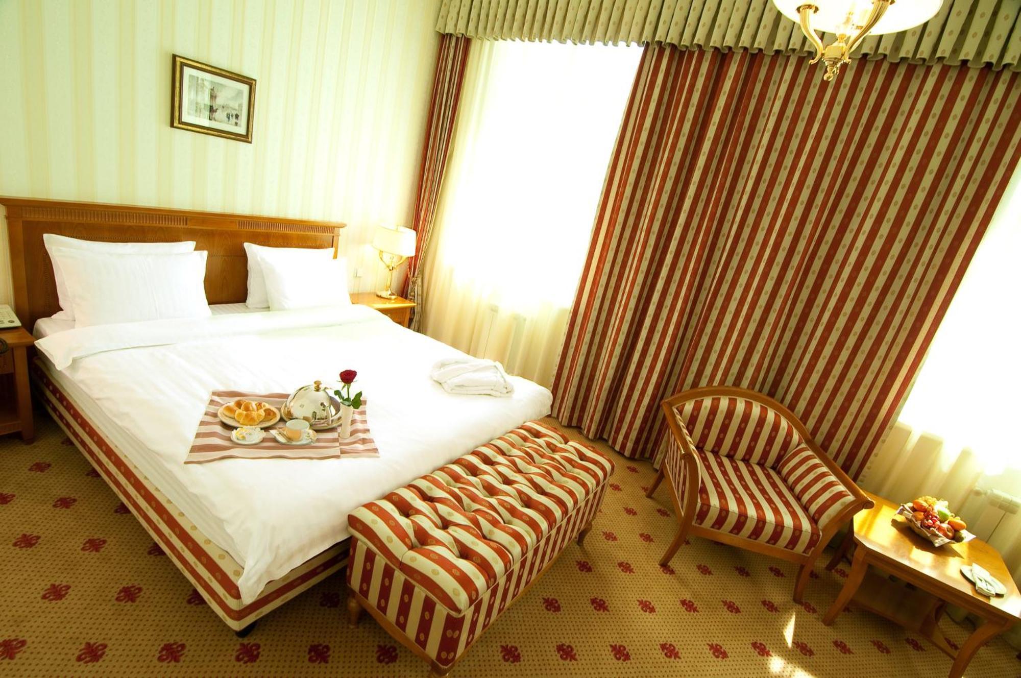 Grand Tien Shan Hotel Almatý Habitación foto
